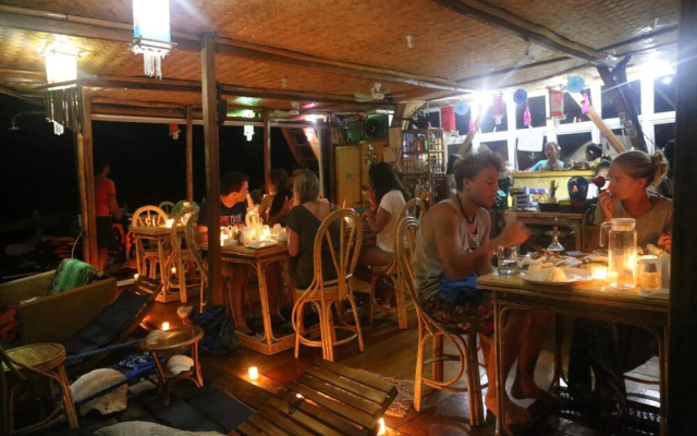 Paolyn Floating House Restaurant