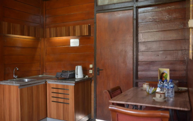 Citra Cikopo Hotel