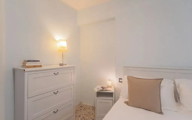 Il Timone by Rent all Como