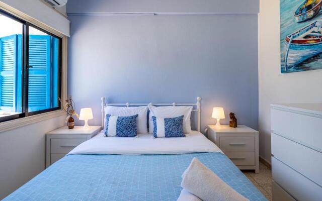 Sea Breeze 1-BR Apt in Pyla