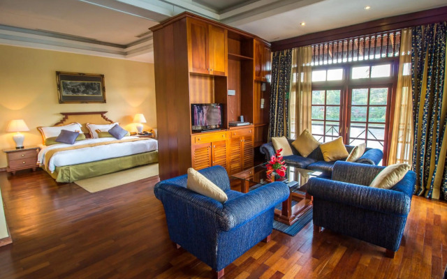 Mahaweli Reach Hotel