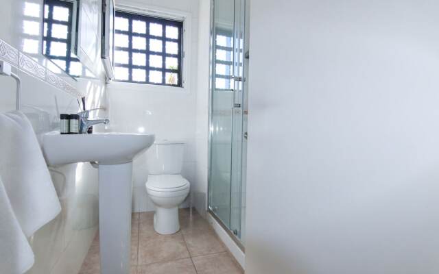 Phaedrus Living Byzantium Modern City Flat
