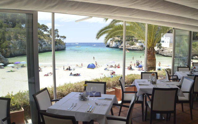 Hotel Apartamentos Cala Santanyi