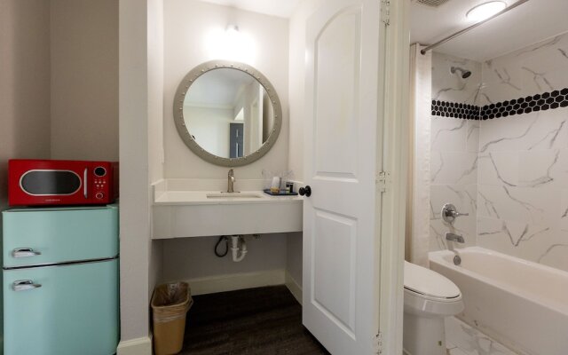 Crystal Palace Resort