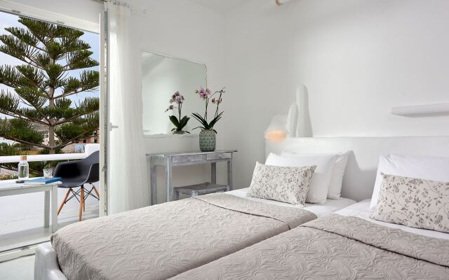 Milos Hotel