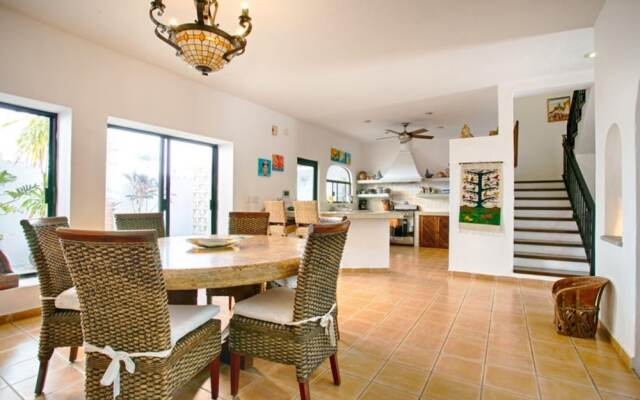 Quinta Delfin 3 BR by Casago