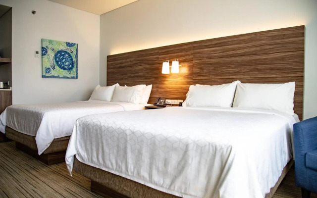Holiday Inn Express & Suites Ensenada Centro by IHG
