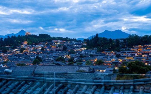Echo Liangqi Mountain House · You Island | Comfortable Evening Wind · Snow Mountain View – Outside – Lijiang