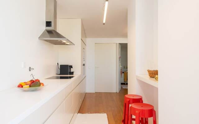 Lovely Apartment With Swimming Pool in Apúlia