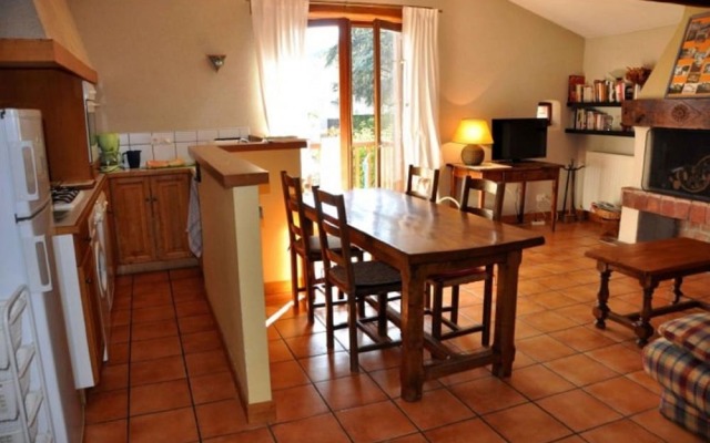 La Maison Blanche Des Acacias