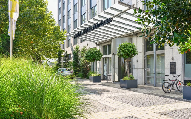 NOVINA HOTEL Wöhrdersee Nürnberg City