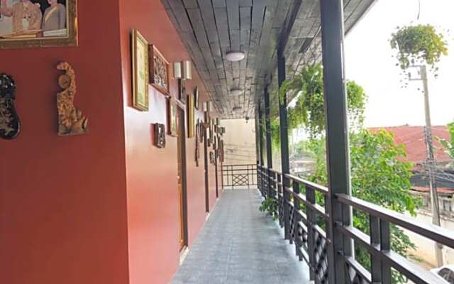 Nonthun 1 Hostel
