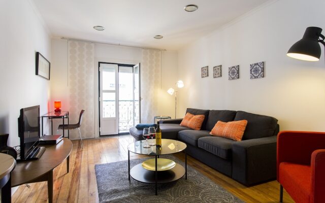 ALTIDO Urban 1-bed flat w/workspace, moments from Av. da Liberdade