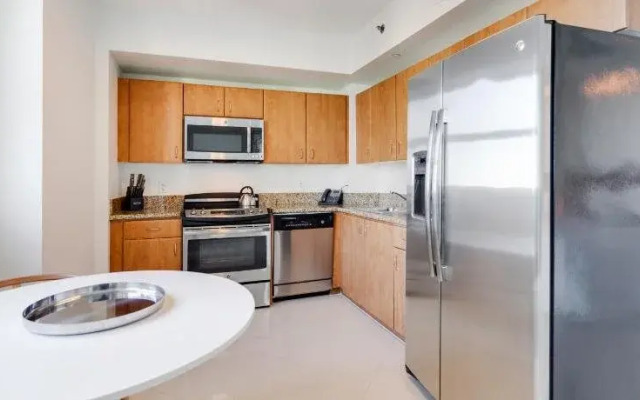 One Broadway by Miami Vacations