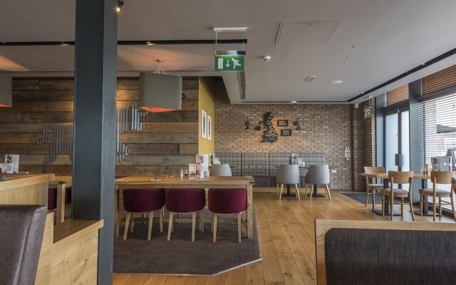 Premier Inn Birmingham South Longbridge Station