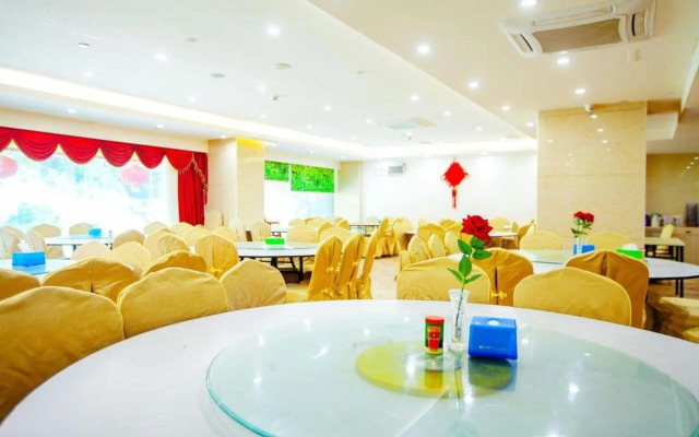 Fuyingmen Hot Spring Hotel