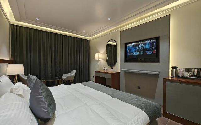 The Mirage A Luxury Boutique Hotel