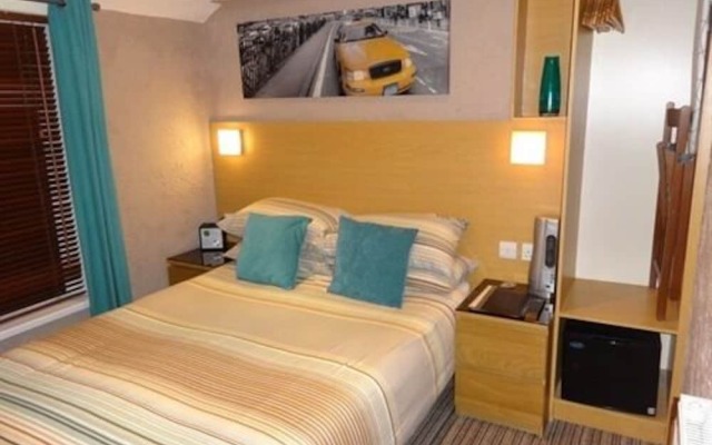 The Craimar - Guest House