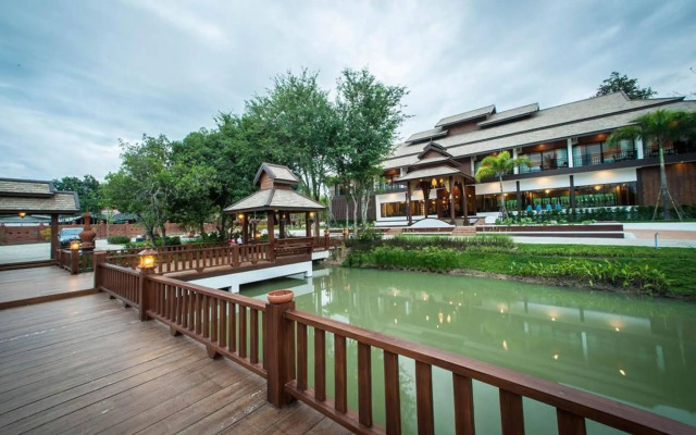 Moon Terrace Resort & Hotel