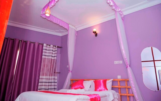 WestWay Luxury Suites