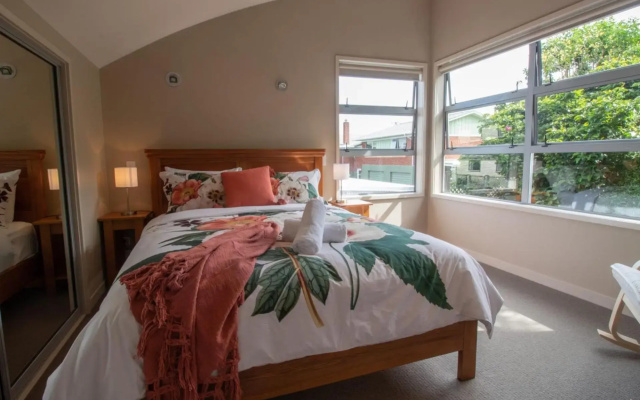 Great Location On Gilbert - Central