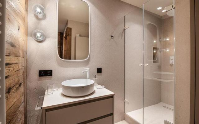 Chalet Montvalezan-La Rosière, 8 pièces, 12 personnes - FR-1-398-622