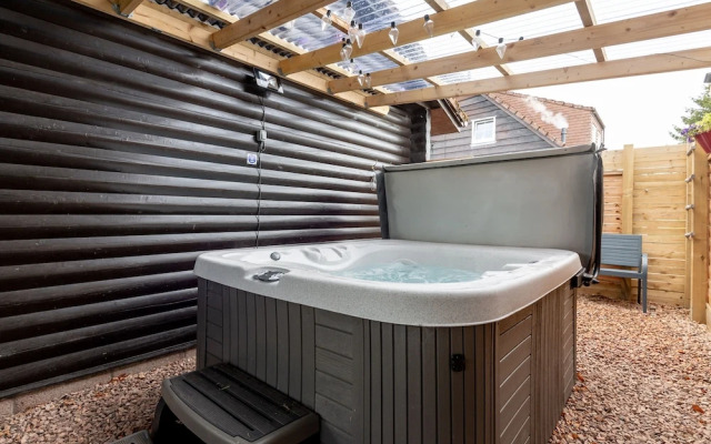 The Weebothy By Cupar