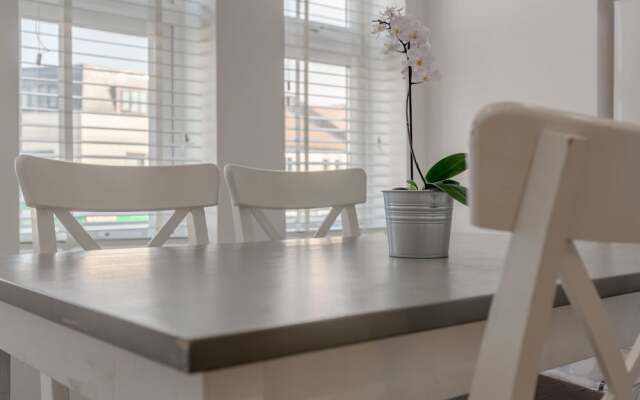 Bright 1 Bedroom Apartment in Wimbledon Park