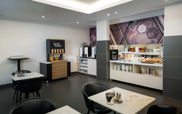 Elaya  Vienna City West