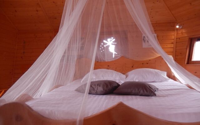 Village Flottant de Pressac