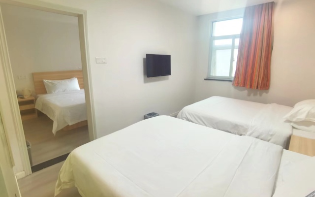7Days Inn Chain Hotel (Wuhan High-speed Railway Station)