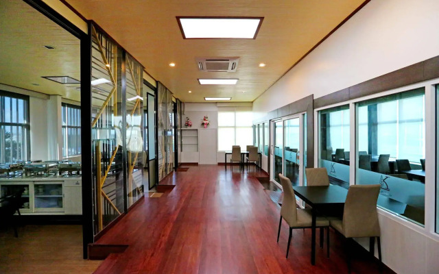 RoomQuest Suvarnabhumi Airport Rom Klao