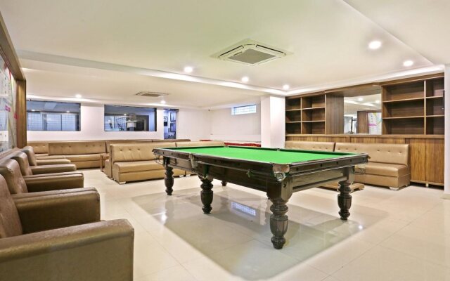 Navvada Regency By OYO Rooms