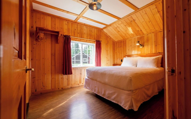 Pine Bungalows