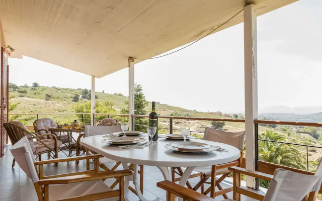 Dream Holidays in a Luxurious Garden Pool Villa