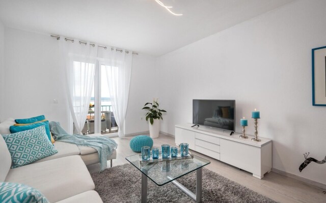 Amazing Home in Dramalj With Wifi and 3 Bedrooms