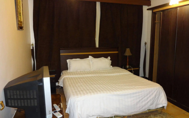 Orans Suites 1