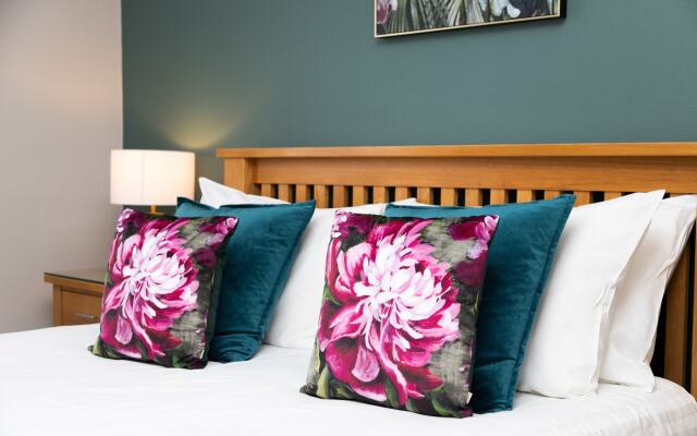 Rufford Arms Hotel