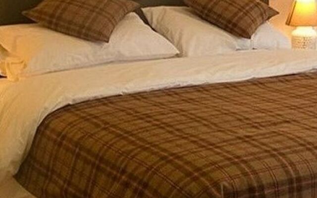 Burghfield House Hotel