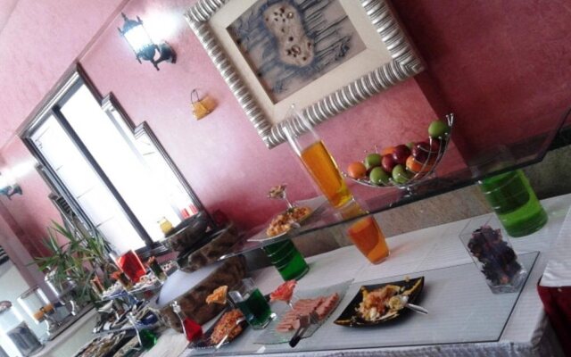 Al Mourouj Inn Hotel