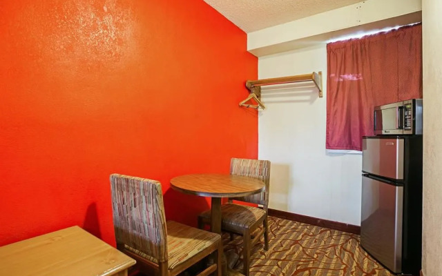 Studio 6 Aberdeen, MD