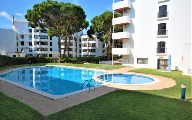 T0 Estudio Leziria - Swimming pool - BY BEDZY