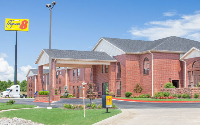 Super 8 Lowell/Bentonville/Rogers Area