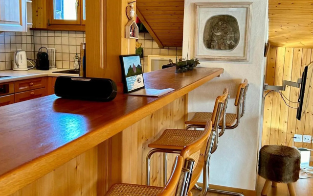 Cozy spacious Flat right in the village