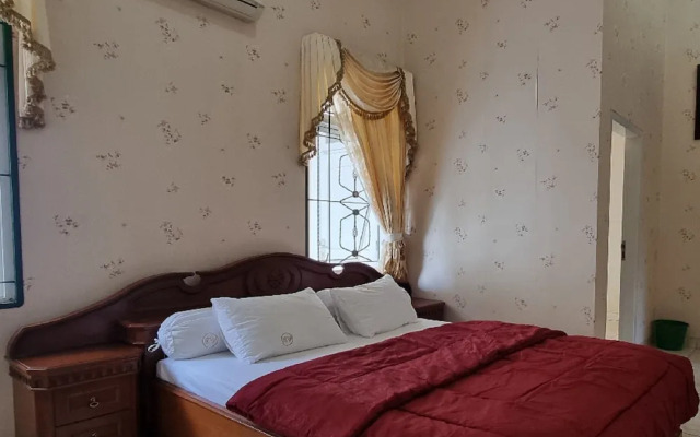 Villa Kota Bunga Allamanda