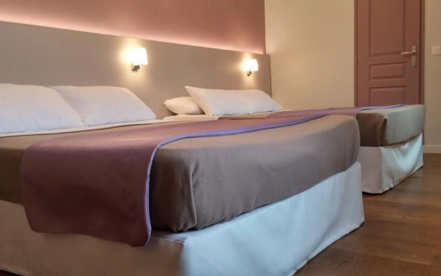 Modern Hotel