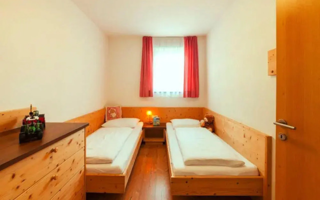 Apartment in Naz-sciaves With Garden