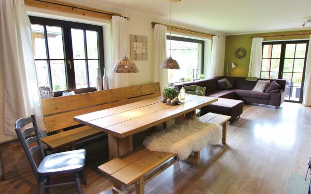 Spacious Chalet in Leogang near Ski Area