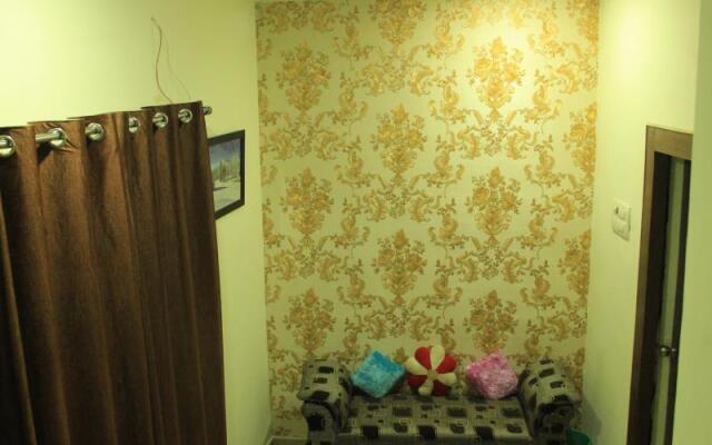 Hotel Divine Inn