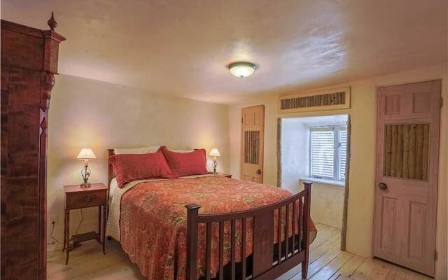 Camino Cabra - Two Bedroom Home